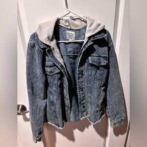 Love Tree Distressed Denim Jacket With A Hood Size Large